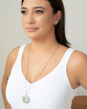 Relicário Longo Estrela Bolinhas Ródio Branco