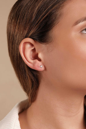 Brinco Ponto de Luz Zircônia 4 mm Ródio Branco