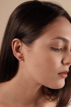 Brinco Ponto de Luz Rubi 5 mm Banhado a Ouro 18K