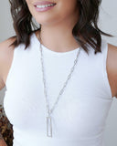 Gargantilha Longa Elos Pingente Retangular Vazado Ródio Branco