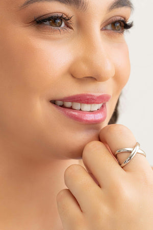 Anel Ajustável X Liso Tamanho P Ródio Branco