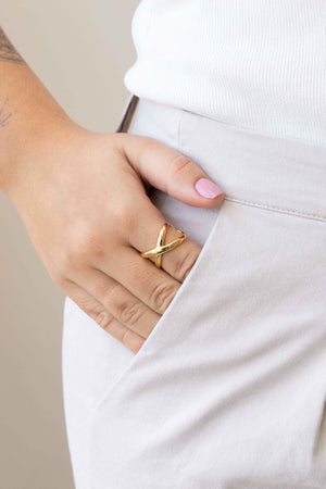 Anel Ajustável X Liso Tamanho M Banhado a Ouro 18K