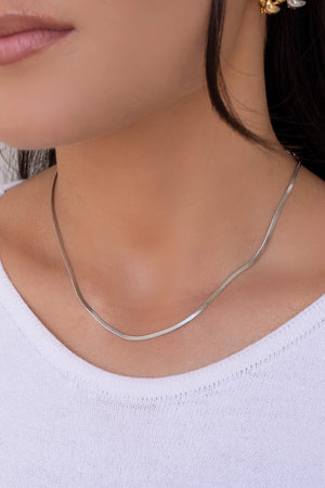 Choker Malha Fita 2 mm Ródio Branco