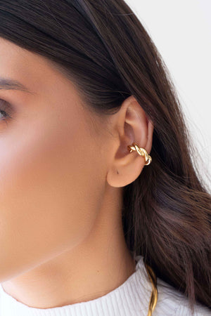 Piercing Torcido Banhado a Ouro 18K