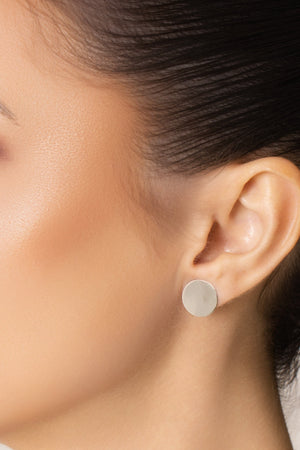 Brinco Redondo Flat Liso 1.2 cm Ródio Branco