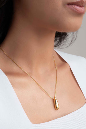 Gargantilha Veneziana com Pingente de Gota Abaulada Lisa Banhado a Ouro 18K