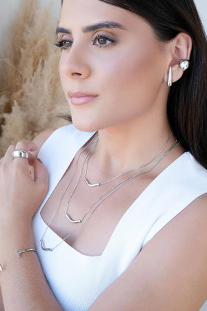 Brinco Gota Lisa Ródio Branco