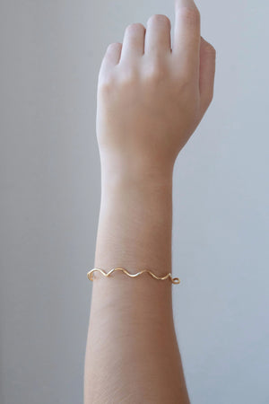 Bracelete Ondulado Banhado a Ouro 18K