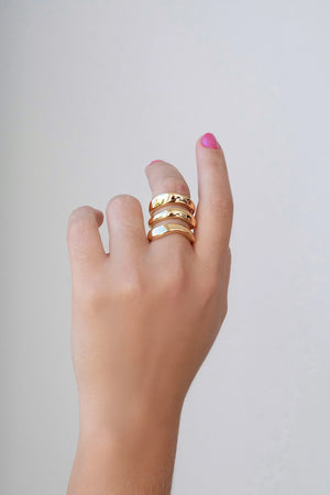 Anel Ajustável Três Filetes Liso Tamanho M Banhado a Ouro 18K