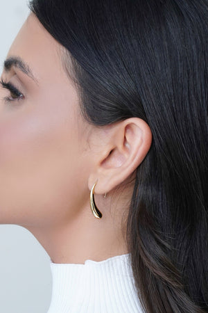 Brinco Passante Gota Lisa Banhado a Ouro 18K