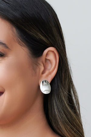 Brinco Oval Liso Ródio Branco