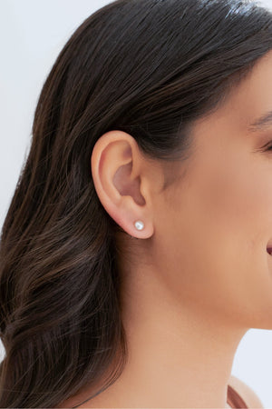 Brinco Pérola Achatada 6 mm Ródio Branco