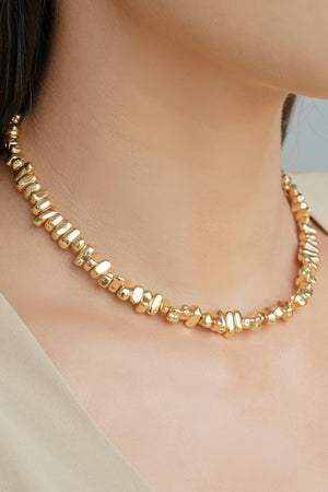 Choker Cascalhos Lisos Banhado a Ouro 18K