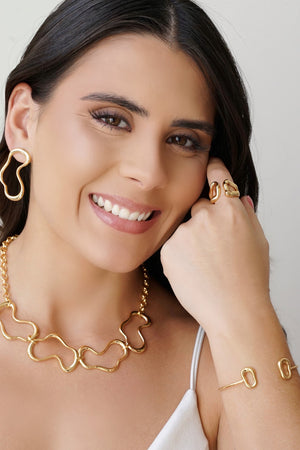 Gargantilha Elos Portugueses Orgânico Vazado Banhado a Ouro 18K