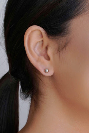 Brinco Bola 6 mm Ródio Branco