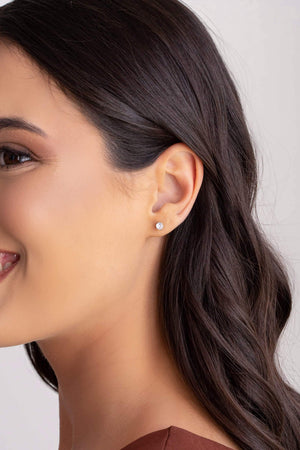 Brinco Infantil Ponto de Luz 4 mm Tarraxa Baby Ródio Branco