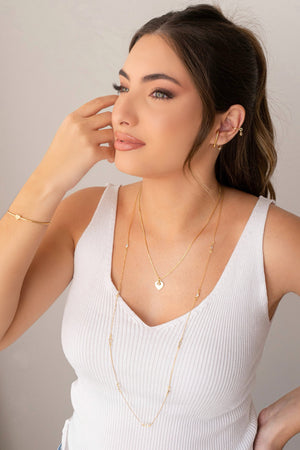 Ear Hook Liso Ponto de Luz Cravação Inglesa Banhado a Ouro 18K