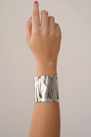 Bracelete Martelado 6.2 cm Ródio Branco