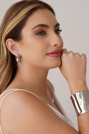 Brinco Argola Quadrada Torcida Ródio Branco