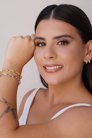 Brinco Argola Oval Lisa 1.5 cm Banhado a Ouro 18K