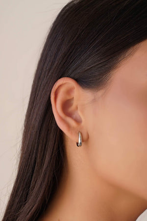 Brinco Argola Oval Lisa 1.5 cm Ródio Branco