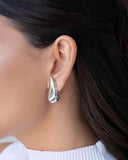 Brinco Gota Lisa 3.3 cm Ródio Branco