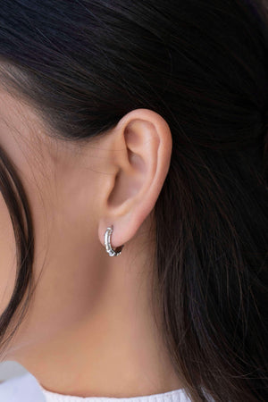 Brinco Argola Click Detalhada 1.4 cm Ródio Branco