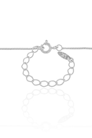 Gargantilha Veneziana Letra P Cravejada Cristal Ródio Branco - 45 cm