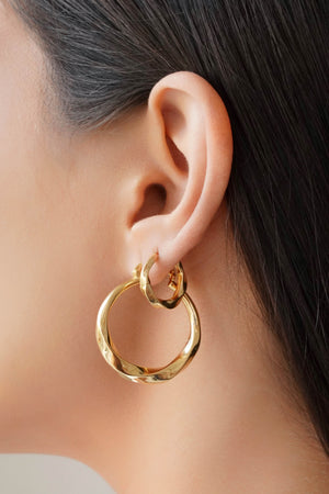 Brinco Argola Torcida Lisa Fecho Italiano 3.3 cm Banhado a Ouro 18K