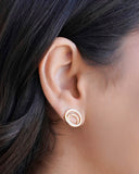 Brinco Redondo Vazado Cravejado Cristal 1.5 cm Banhado a Ouro 18K