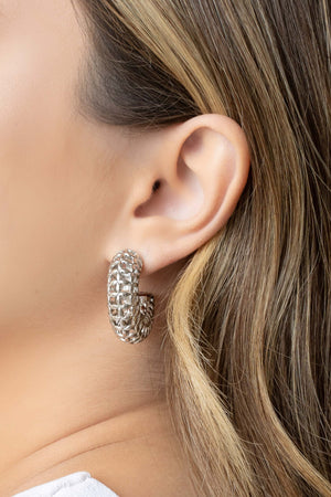 Brinco Argola Tubo Tela 3.1 cm Ródio Branco