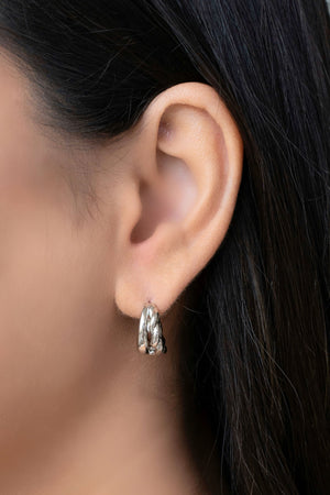 Brinco Argola Click Dupla Torcida Lisa 1.5 cm Ródio Branco