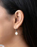 Brinco Argola Click Concha Pérola 2.6 cm Ródio Branco