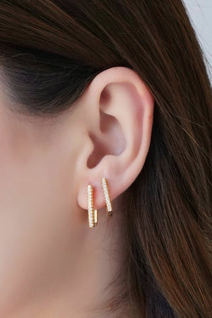 Brinco Argola Click Retangular Cravejado Cristal 1.8 cm Banhado a Ouro 18K