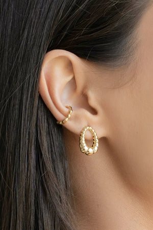 Brinco Oval Torcido 1.8 cm Banhado a Ouro 18K