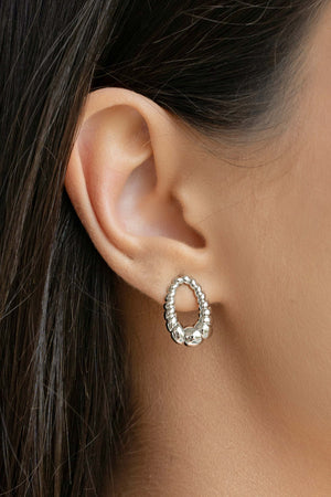 Brinco Oval Torcido 1.8 cm Ródio Branco