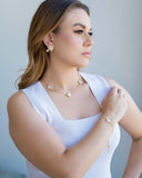 Choker Elos Trevos Madrepérola Banhado a Ouro 18K