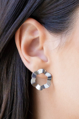 Brinco Flor Vazada Orgânica 2.0 cm Ródio Branco