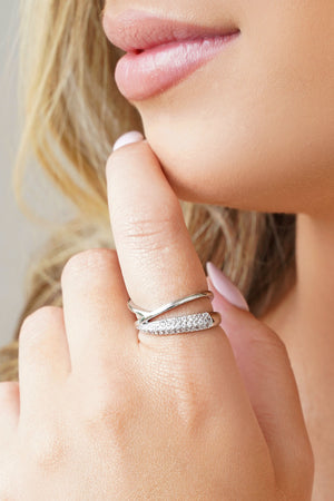 Anel Entrelaçado Cravejado Cristal Tamanho 21 Ródio Branco