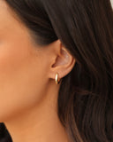 Brinco Argola Click Oval Lisa 1.4 cm Banhado a Ouro 18K