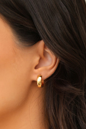 Brinco Argola Click Lisa 1.5 cm Banhado a Ouro 18K