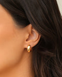 Brinco Argola Click Lisa 1.5 cm Banhado a Ouro 18K