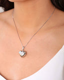 Relicário Coração Cravejado Cristal Ródio Branco - 45 cm