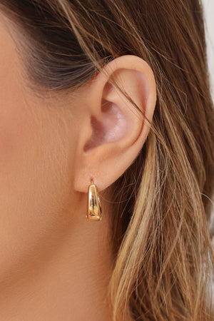 Brinco Argola Click Oval Liso 1.8 cm Banhado a Ouro 18K