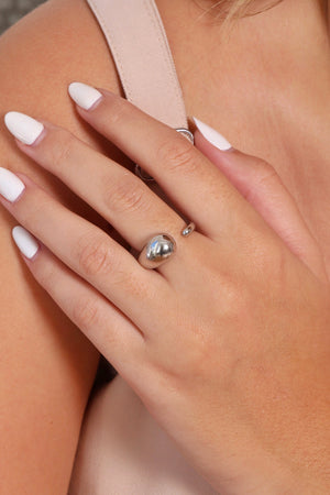 Anel Ajustável Gota Lisa Tamanho M Ródio Branco