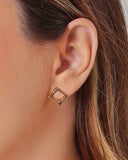 Brinco Quadrado Entrelaçado Banhado a Ouro 18K