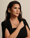 Gargantilha Veneziana Flor Pérola Banhado a Ouro 18K - 45 cm