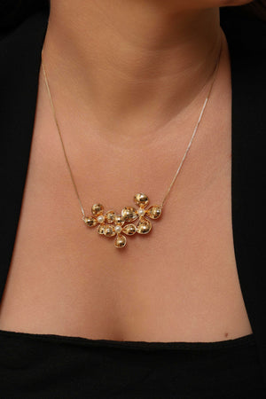 Gargantilha Veneziana Flor Pérola Banhado a Ouro 18K - 45 cm