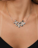 Gargantilha Veneziana Flor Pérola Ródio Branco - 45 cm