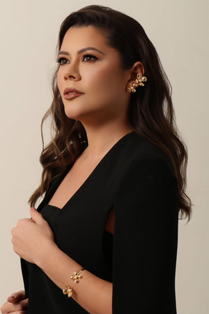 Piercing Flor Pérola Banhado a Ouro 18K